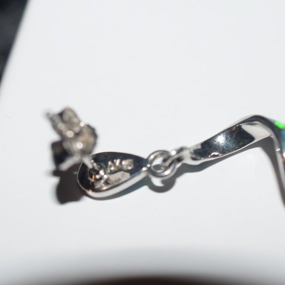 Vintage New In Box Ann Klein Sterling Silver Opal Twist Earrings - Picture 4 of 5